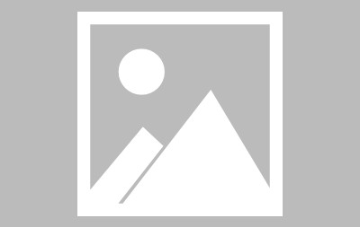 开云官方-跨时空的绿茵狂想，萨拉赫巅峰对决德罗巴，90分钟激战巴黎引爆胜负迷局，萨拉赫对决德罗巴！巴黎上演跨时空巅峰之战